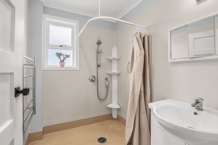 Photo of property in 92 Swiss Avenue, Gonville, Whanganui, 4501