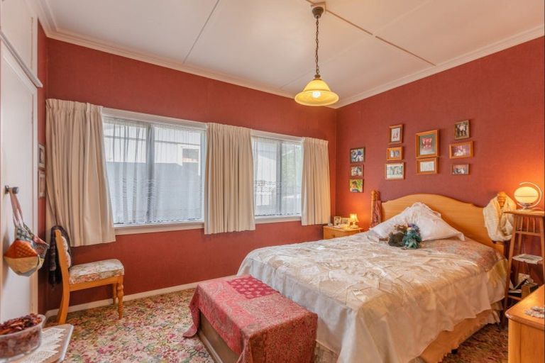 Photo of property in 76 Meeanee Quay, Westshore, Napier, 4110