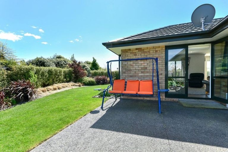 Photo of property in 5 Perrin Place, Darfield, 7510