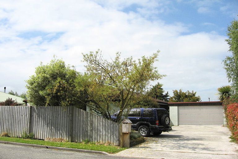 Photo of property in 3 Ward Place, Rangiora, 7400