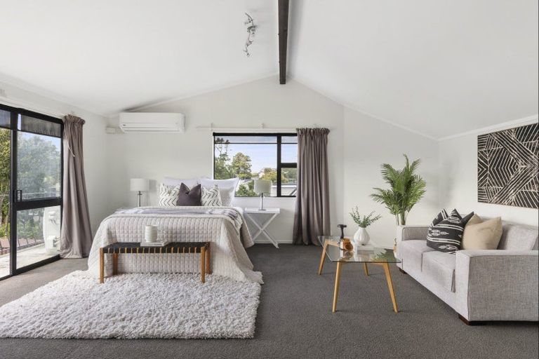 Photo of property in 73 Gilbass Avenue, Hamilton Lake, Hamilton, 3204