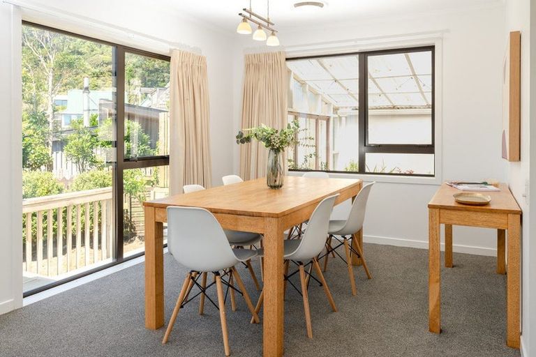 Photo of property in 184 Orangi Kaupapa Road, Northland, Wellington, 6012