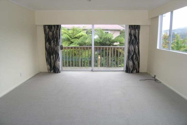 Photo of property in 17a Holborn Drive, Stokes Valley, Lower Hutt, 5019