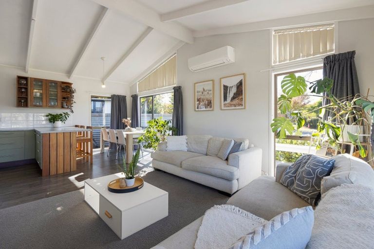 Photo of property in 205 Newcastle Road, Grandview Heights, Hamilton, 3200