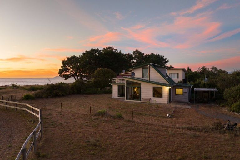 Photo of property in 248 Rarangi Beach Road, Rarangi, Blenheim, 7273