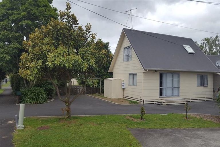 Photo of property in 222a Old Farm Road, Hamilton East, Hamilton, 3216