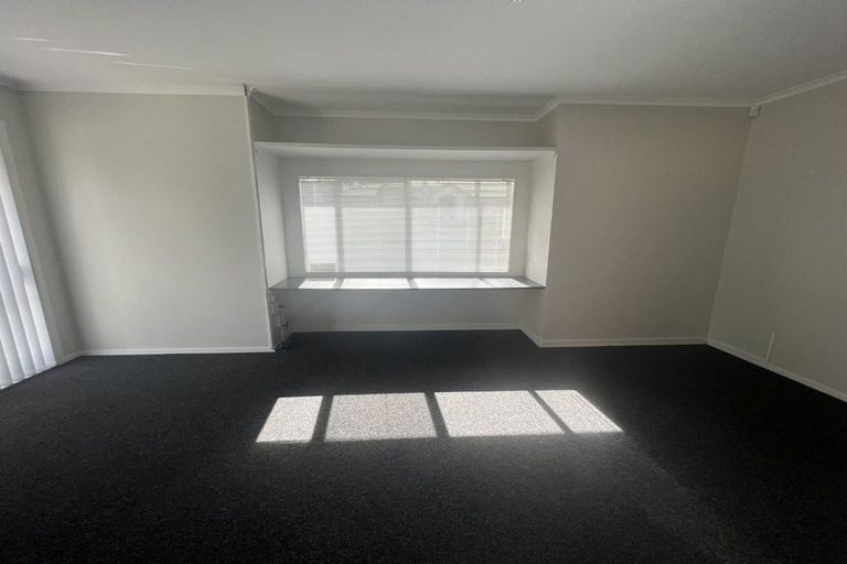 Photo of property in 36 Kinleith Way, Albany, Auckland, 0632