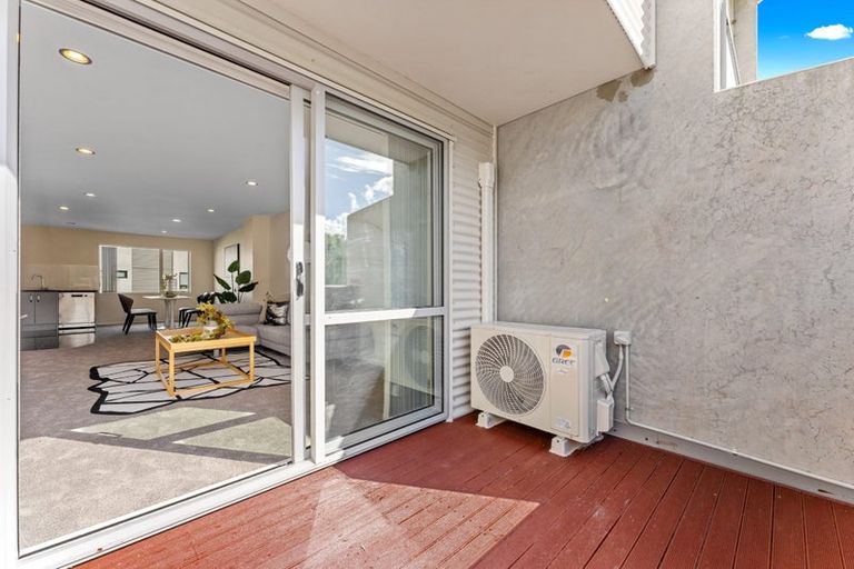 Photo of property in 20/5 Perekia Street, Albany, Auckland, 0632