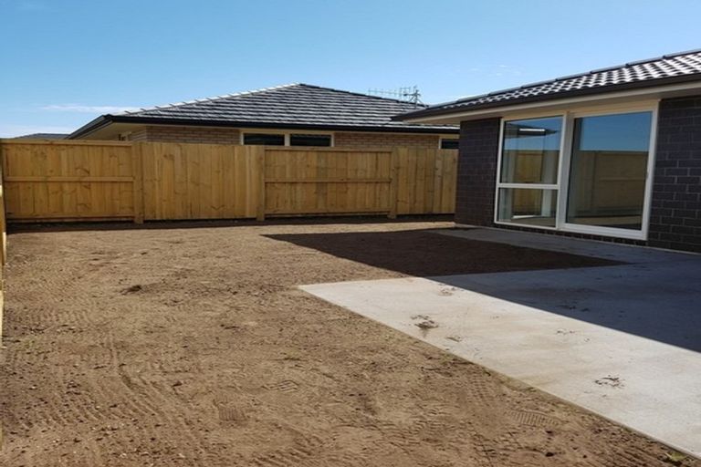 Photo of property in 11 Te Wharo Drive, Papamoa, 3118