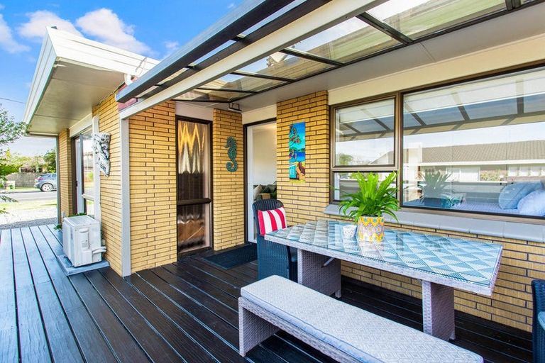 Photo of property in 23a Riverside Road, Orewa, 0931