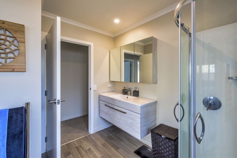 Photo of property in 55a Kings Drive, Levin, 5510