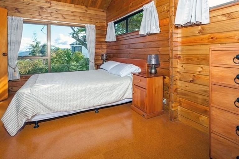 Photo of property in 240 Paku Drive, Tairua, 3508