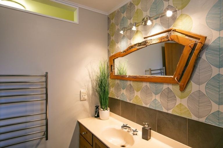 Photo of property in 15 Madden Place, Solway, Masterton, 5810