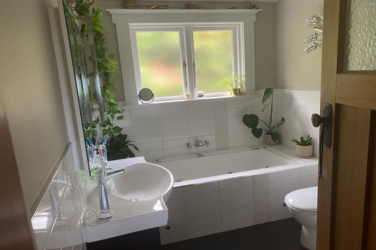 Photo of property in 44 Allandale Road, Kew, Dunedin, 9012