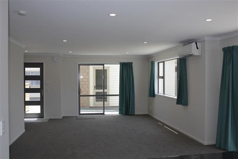 Photo of property in 28 Latimer Way, Petone, Lower Hutt, 5012
