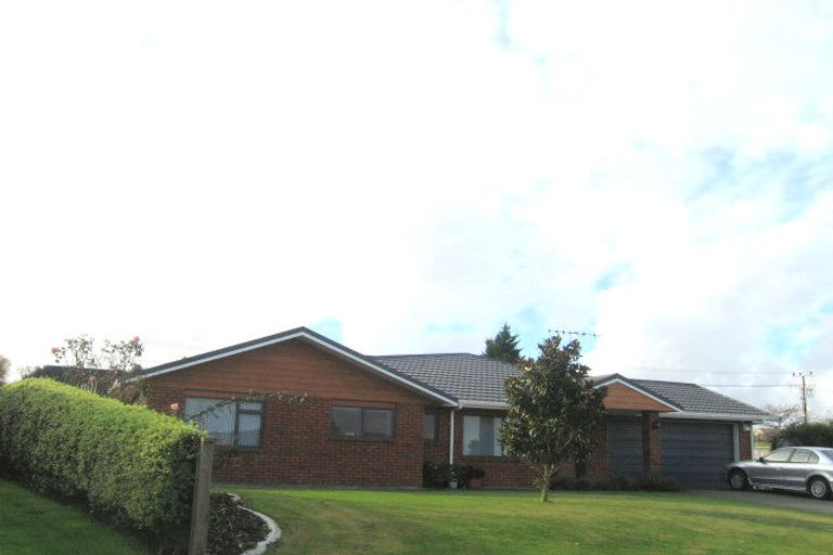 Photo of property in 2 Goldsbury Place, Otamatea, Whanganui, 4500