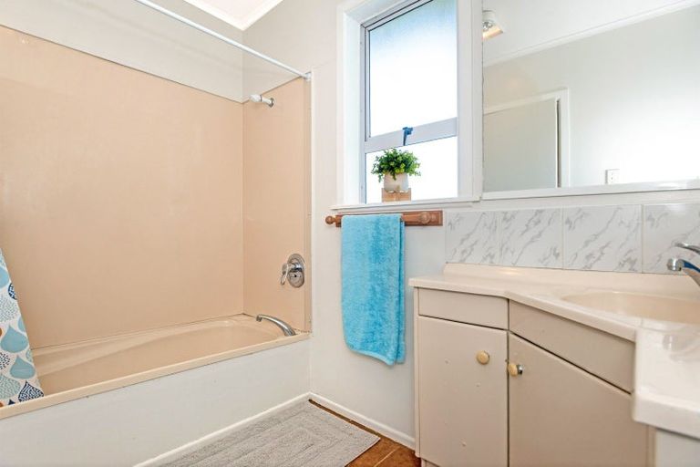 Photo of property in 54 Oak Street, Mangapapa, Gisborne, 4010