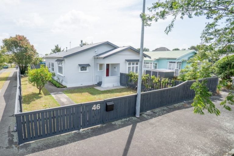 Photo of property in 46 Kingswood Street, Takaro, Palmerston North, 4412