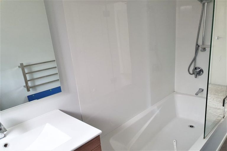 Photo of property in 1/564 Fergusson Drive, Trentham, Upper Hutt, 5018