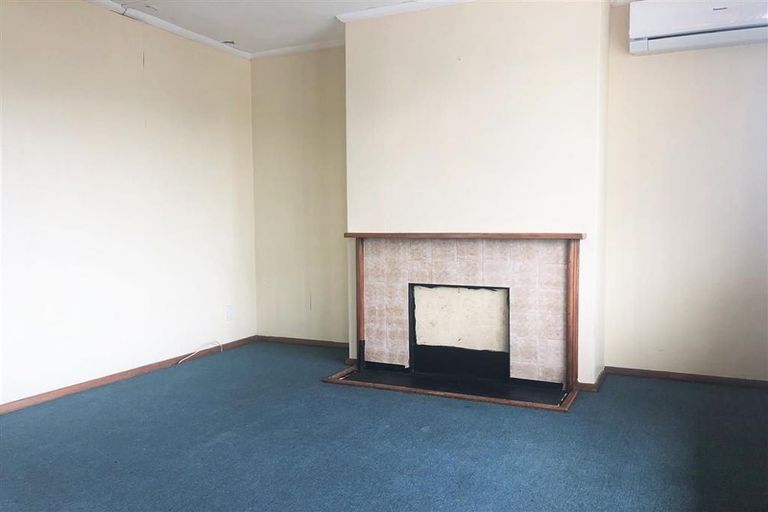 Photo of property in 1/12a Walsh Road, Westown, New Plymouth, 4310