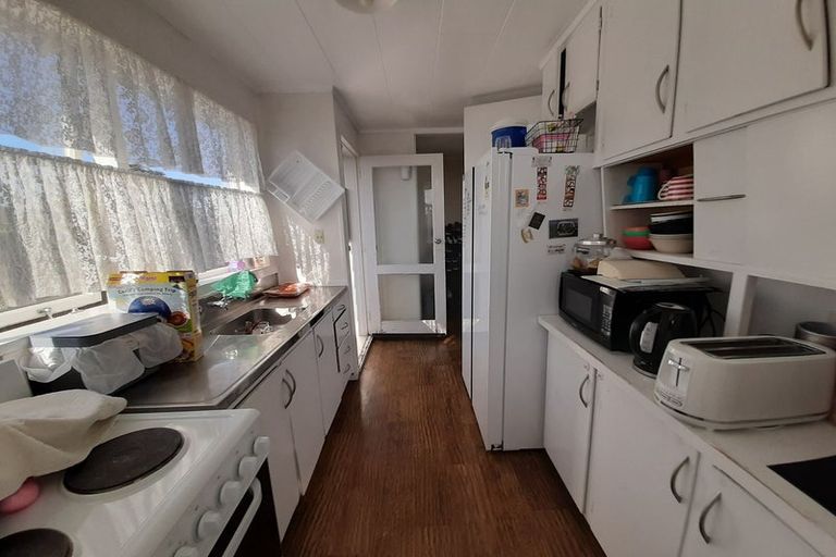 Photo of property in 59 Calthorp Close, Favona, Auckland, 2024