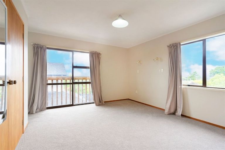 Photo of property in 198 Royal Road, Massey, Auckland, 0614