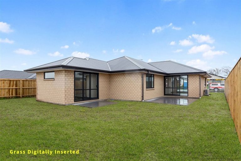 Photo of property in 14 Croydon Street, Woodend, 7610