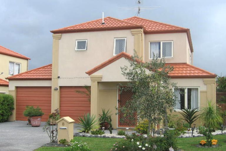 Photo of property in 8 Dainton Place, New Lynn, Auckland, 0600