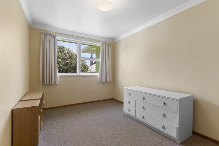 Photo of property in 9 Massey Street, Westown, New Plymouth, 4310