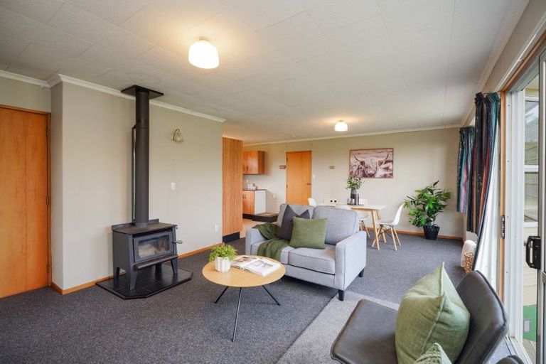 Photo of property in 229 Pomona East, Makarewa, Invercargill, 9876