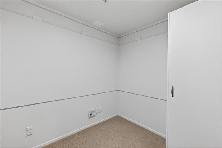 Photo of property in 12/72f Devonport Road, Tauranga, 3110
