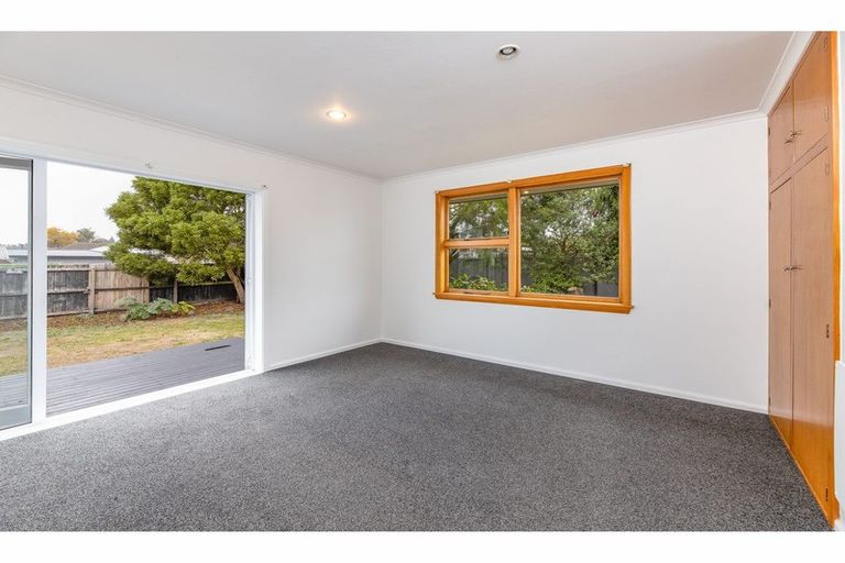 Photo of property in 189 Burwood Road, Burwood, Christchurch, 8083