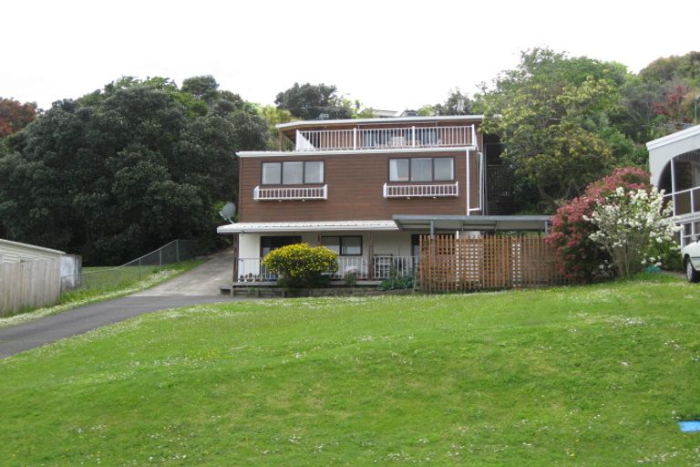 Photo of property in 65 De Luen Avenue, Tindalls Beach, Whangaparaoa, 0930