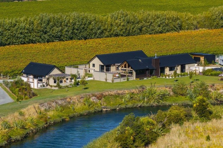 Photo of property in 21a Hardings Road, Riverlands, Blenheim, 7274