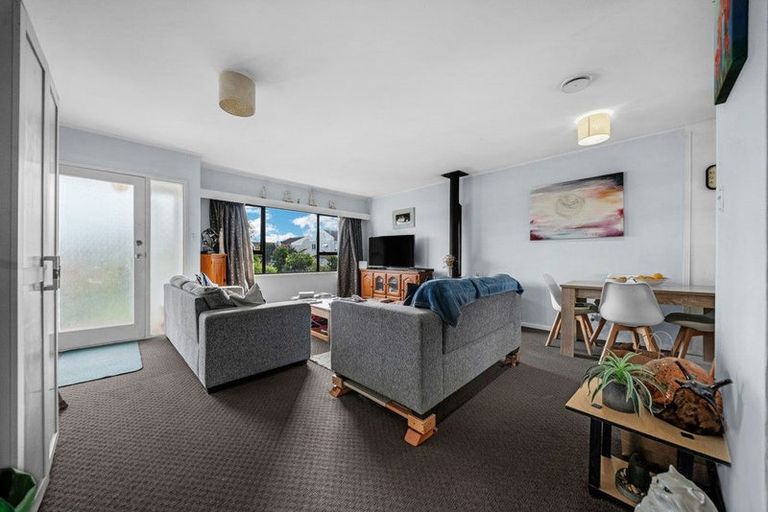 Photo of property in 2/7 Don Street, Papakura, 2110