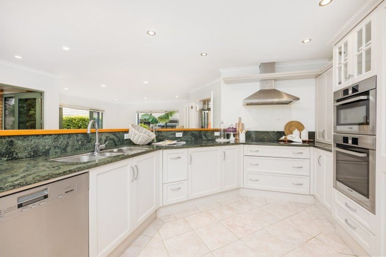 Photo of property in 13 Lucas Way, Albany, Auckland, 0632