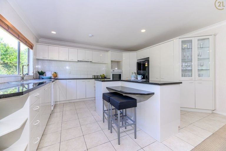 Photo of property in 28 Santa Ana Drive, Dannemora, Auckland, 2016