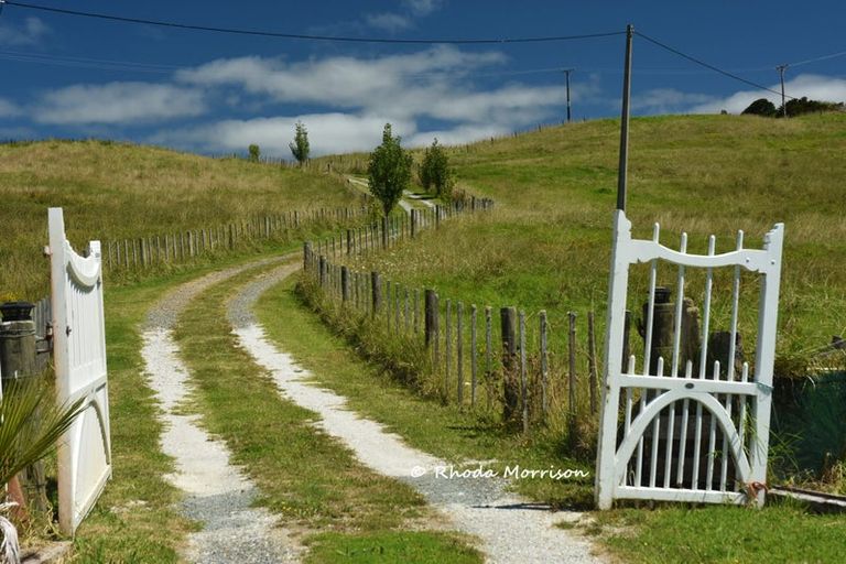 Photo of property in 354 Linton Road, Maungaturoto, 0583