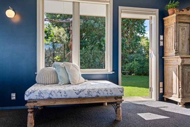 Photo of property in 19 Pingau Street, Paekakariki, 5034