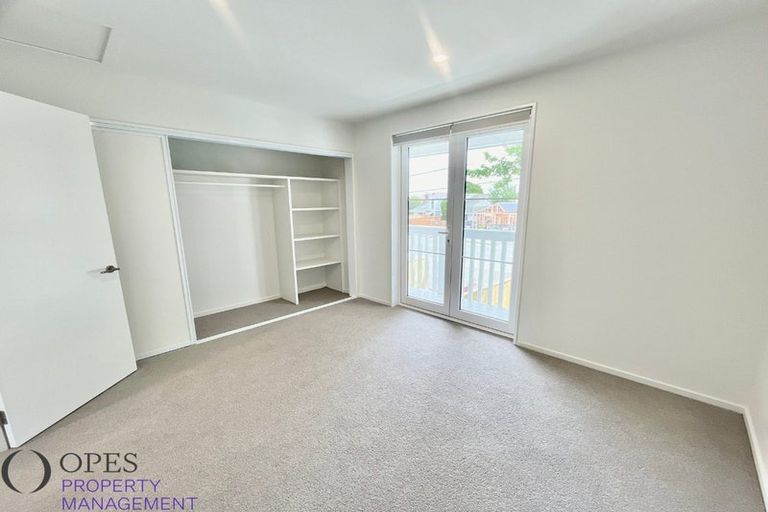 Photo of property in 2/40 New Brighton Road, Shirley, Christchurch, 8061