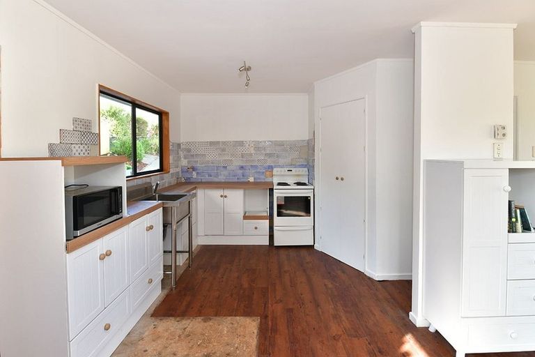 Photo of property in 19 Cornel Circle, Snells Beach, 0920