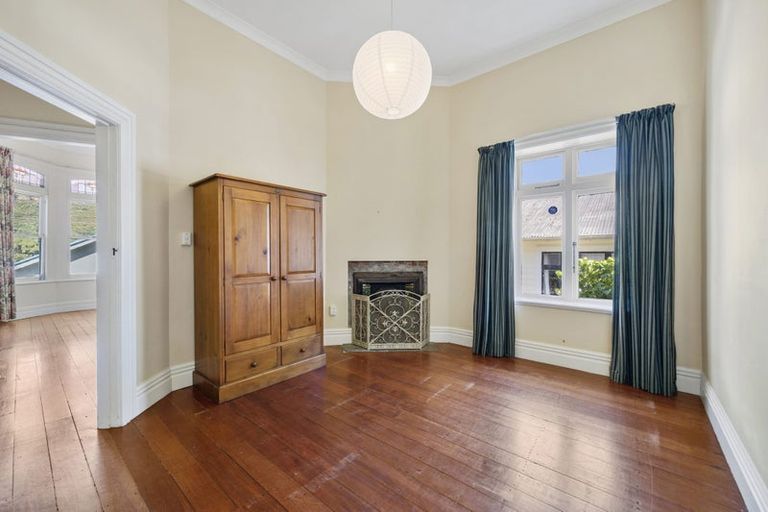 Photo of property in 176 Derwent Street, Island Bay, Wellington, 6023