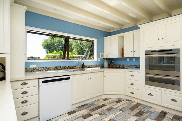 Photo of property in 136 Beach Road, Haumoana, 4102