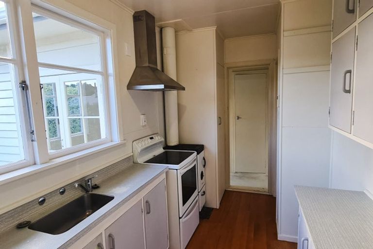 Photo of property in 46 Wellington Road, Paekakariki, 5034