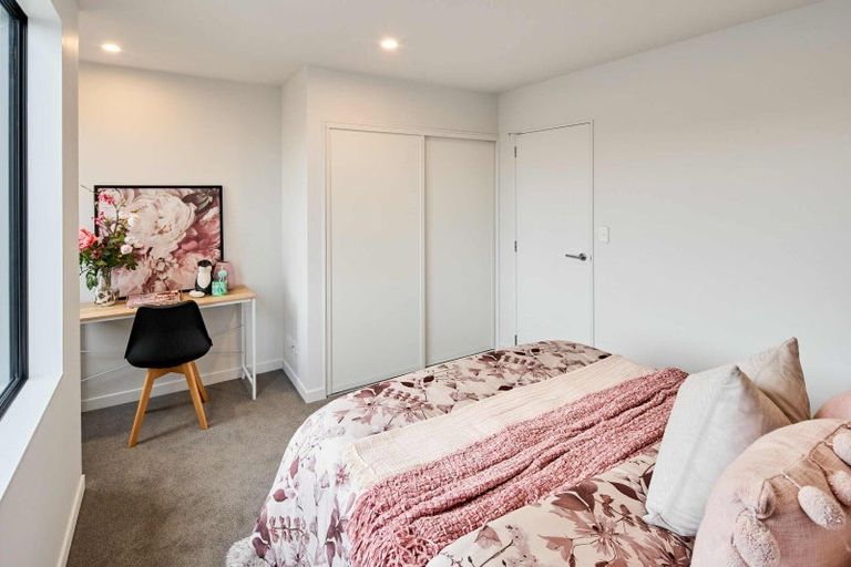 Photo of property in 45 John Street, Stokes Valley, Lower Hutt, 5019