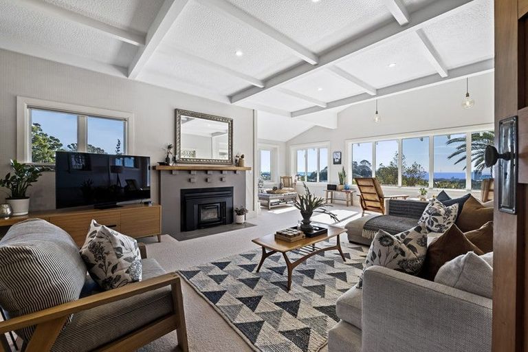 Photo of property in 83 Carrington Street, Lower Vogeltown, New Plymouth, 4310