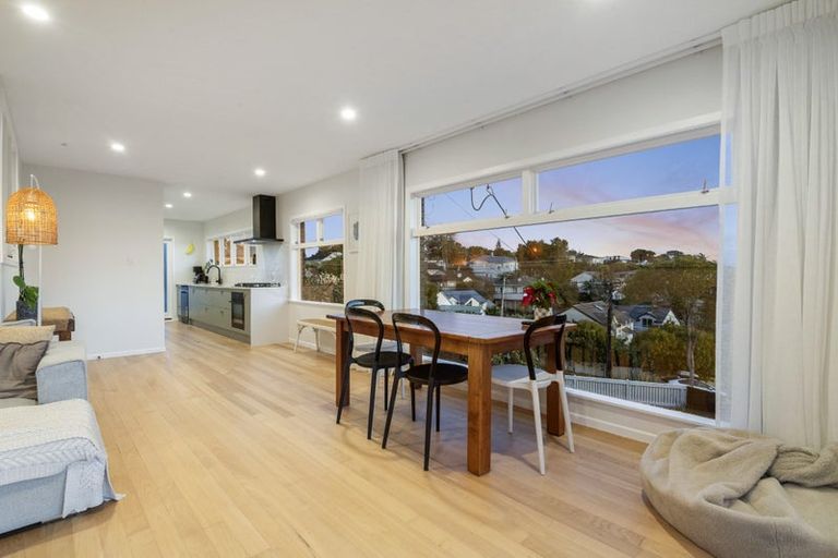Photo of property in 3 Council Terrace, Northcote Point, Auckland, 0627