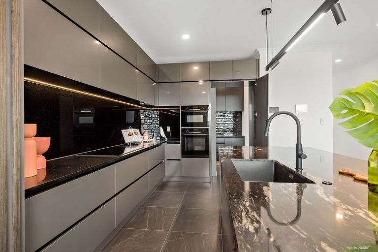 Photo of property in 58 Matangi View Drive, Orewa, 0931