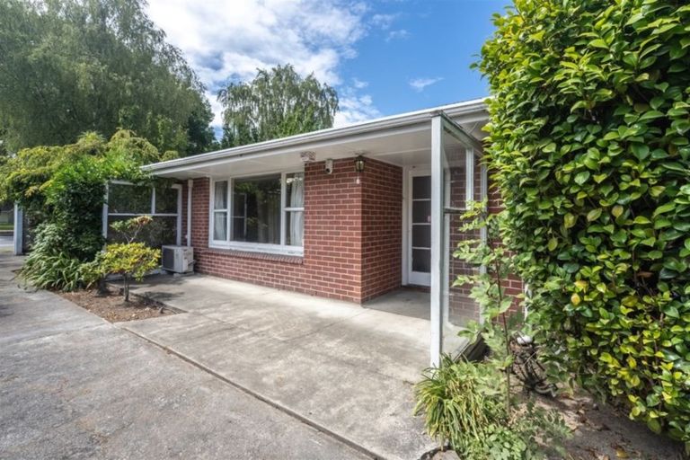 Photo of property in 277 Memorial Avenue, Burnside, Christchurch, 8053