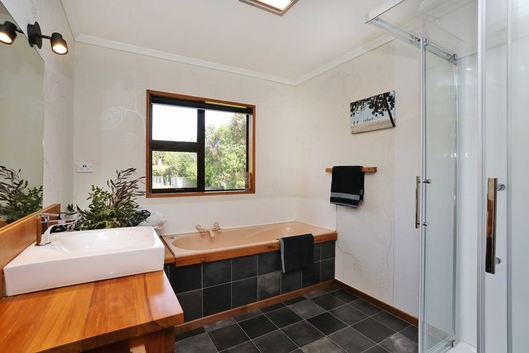 Photo of property in 10 Tui Place, Otatara, Invercargill, 9879